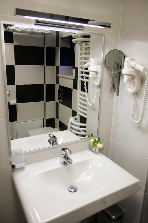 Hotel Anna Junior Târgu Jiu Zimmer foto