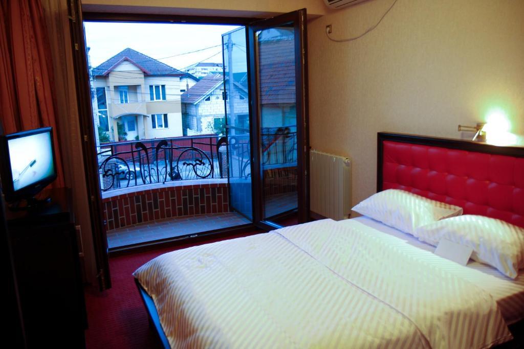 Hotel Anna Junior Târgu Jiu Zimmer foto