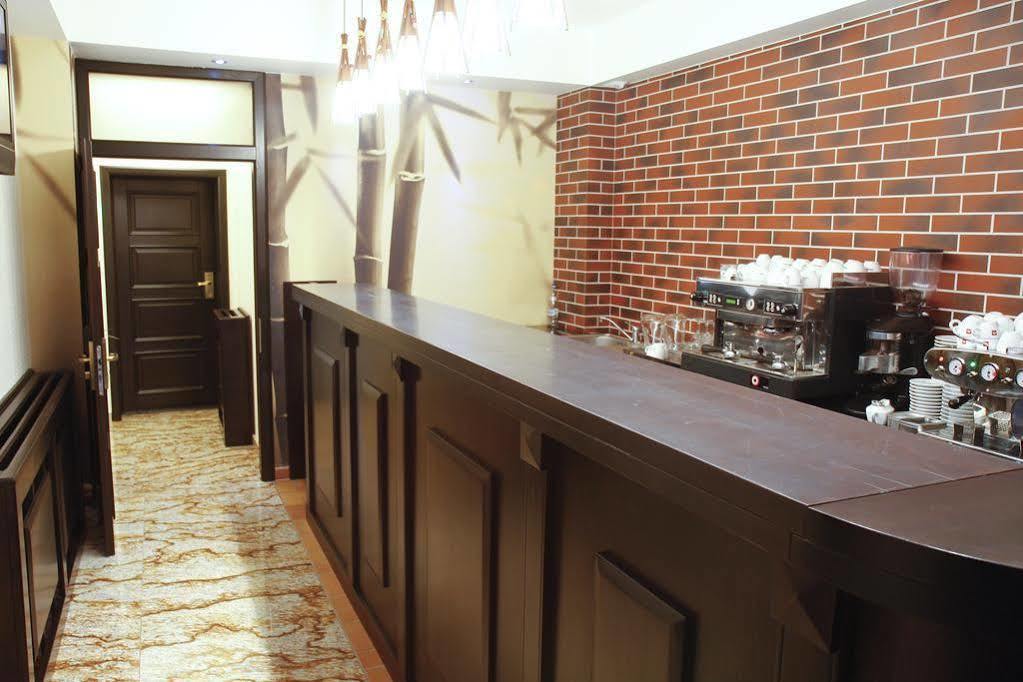 Hotel Anna Junior Târgu Jiu Restaurant foto