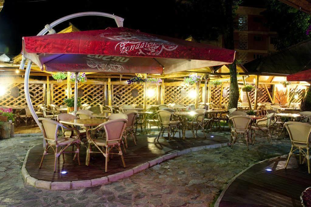 Hotel Anna Junior Târgu Jiu Restaurant foto