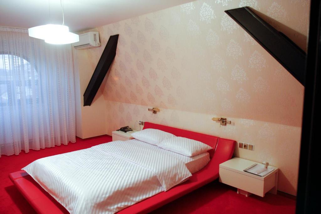 Hotel Anna Junior Târgu Jiu Zimmer foto